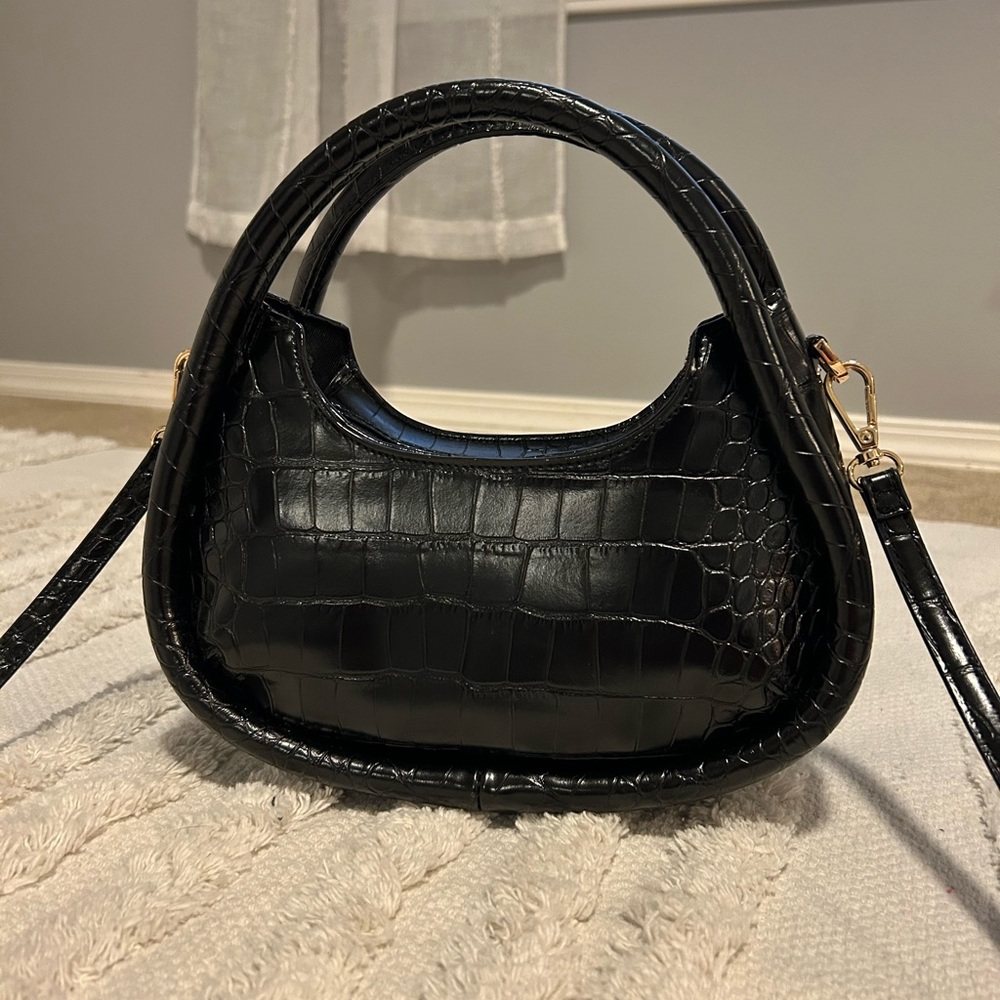 Black Alligator Shoulder Purse w/ Cross-Over Strap